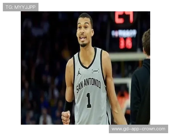 维克托文班亚马掩护创造空位投篮效率显著优于新秀同期